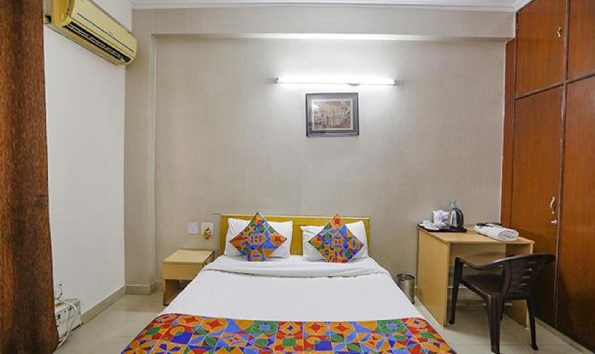 Fabexpress Ap International Hotel Noida Eksteriør billede